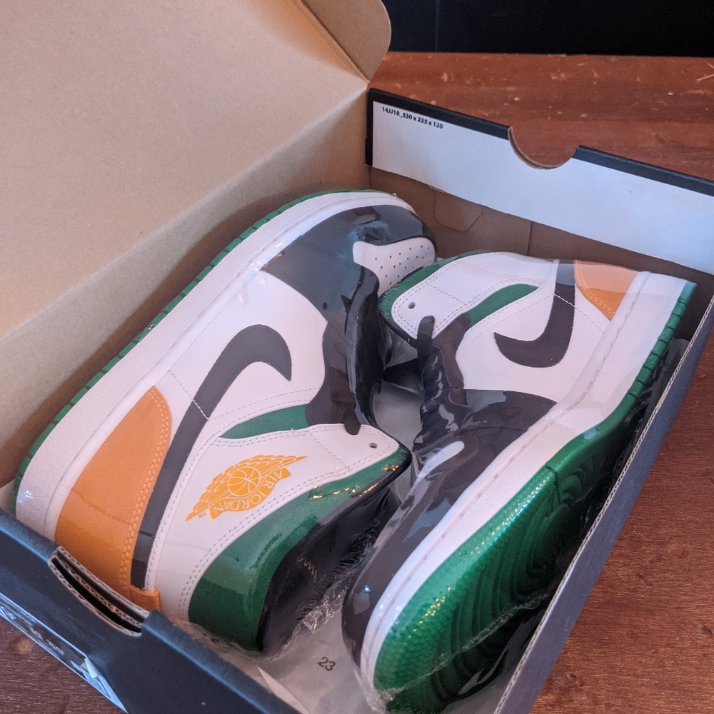 Jordan 1 mid se (Oakland) size 9.5